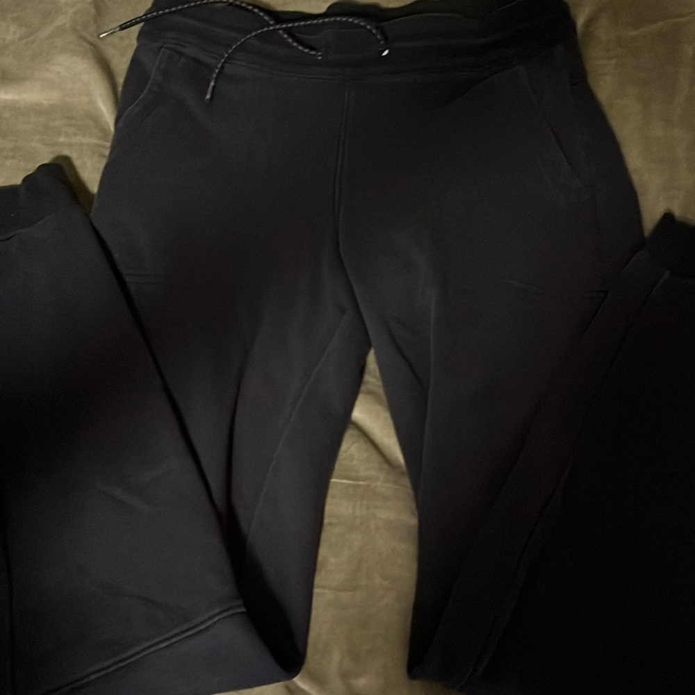 Black Columbia sweats